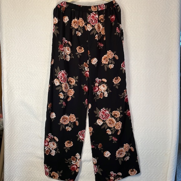 Womens Black Wide Leg Soft Pants in Multi Color Floral Print Size M - Picture 4 of 10